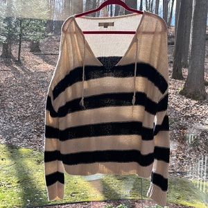Loft Navy/Cream sweater! Size XL